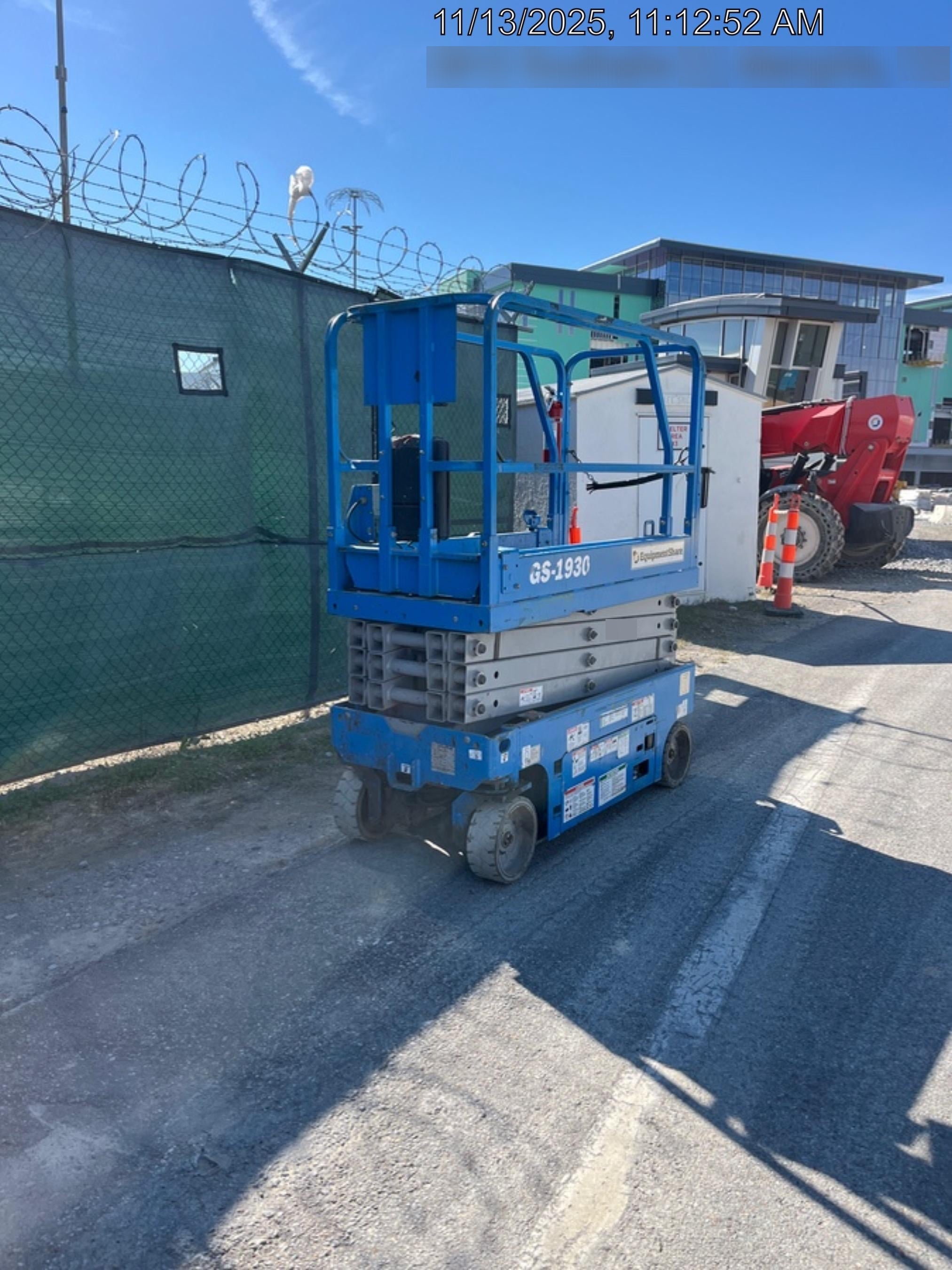 2019 Genie GS-1930 Fixed rails with chain Entry