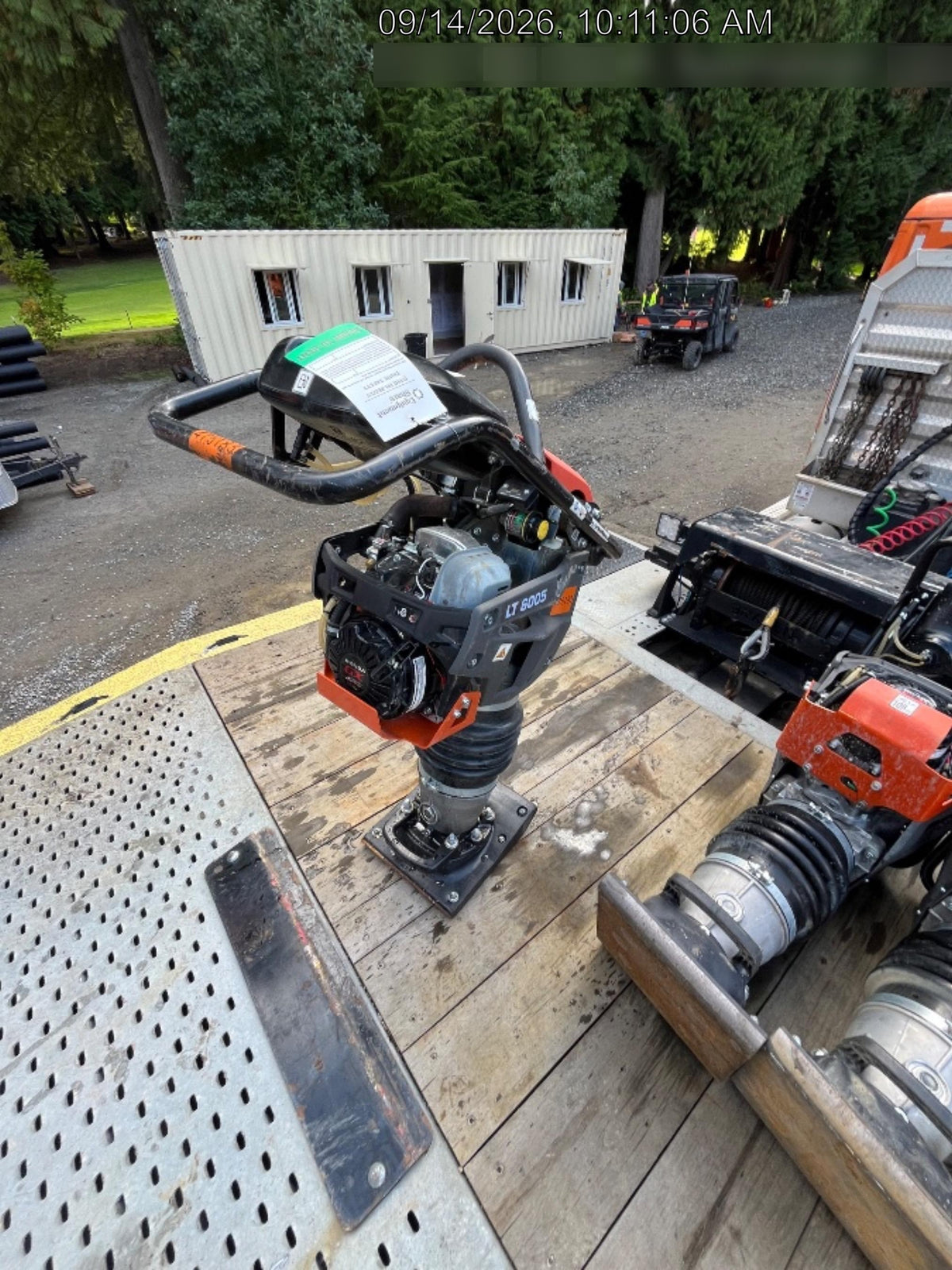 2024 HUSQVARNA LT6005