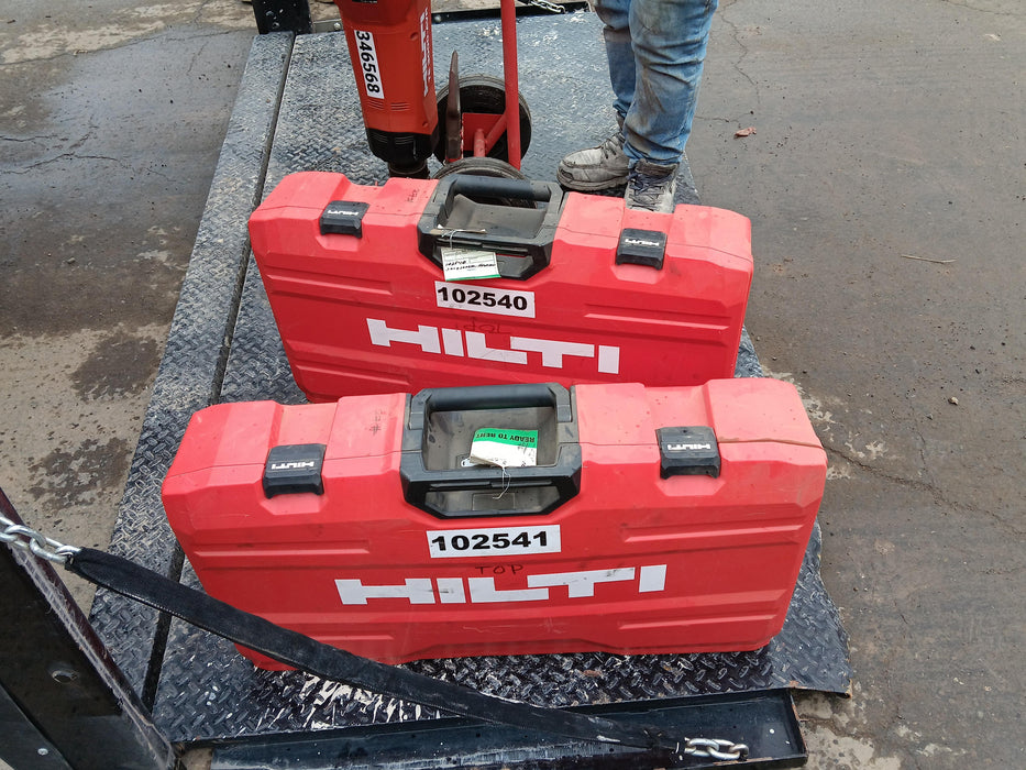 2023 HILTI TE 3000-AVR