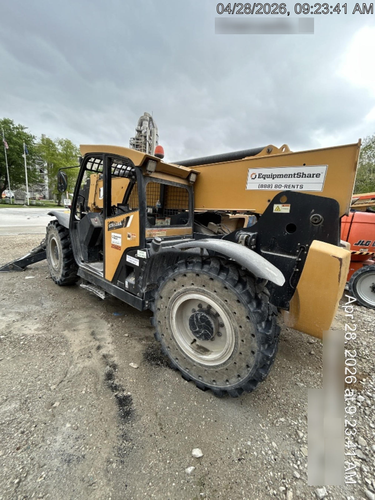 2022 SANY STH1056