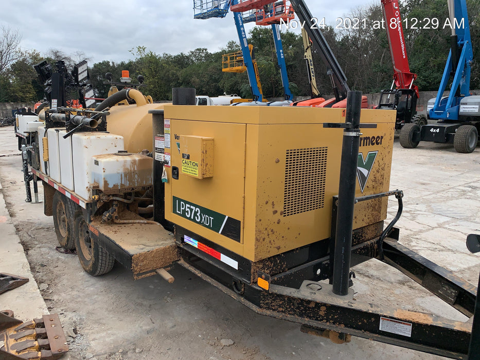 2021 Vac-Tron LP573XDT T4 Koehler Diesel Engine, 500 Gallon Debris Tank, x2 100 Gallon Water Tanks