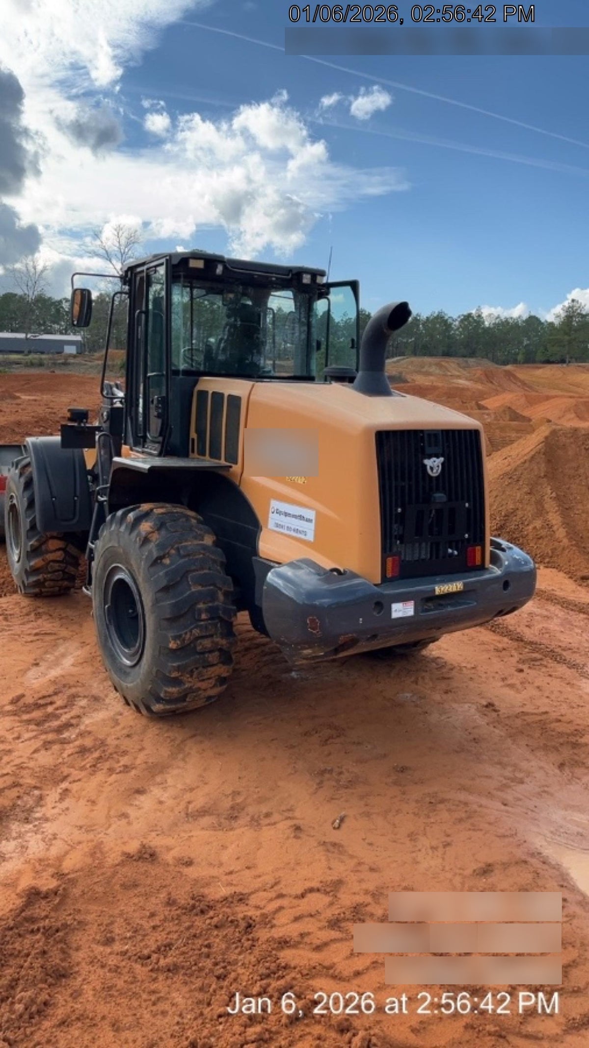 2023 CASE 821G