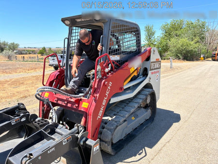 2023 TAKEUCHI TL8R2-R