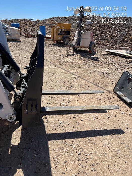 2021 PALADIN 48" Pallet Forks - Paladin