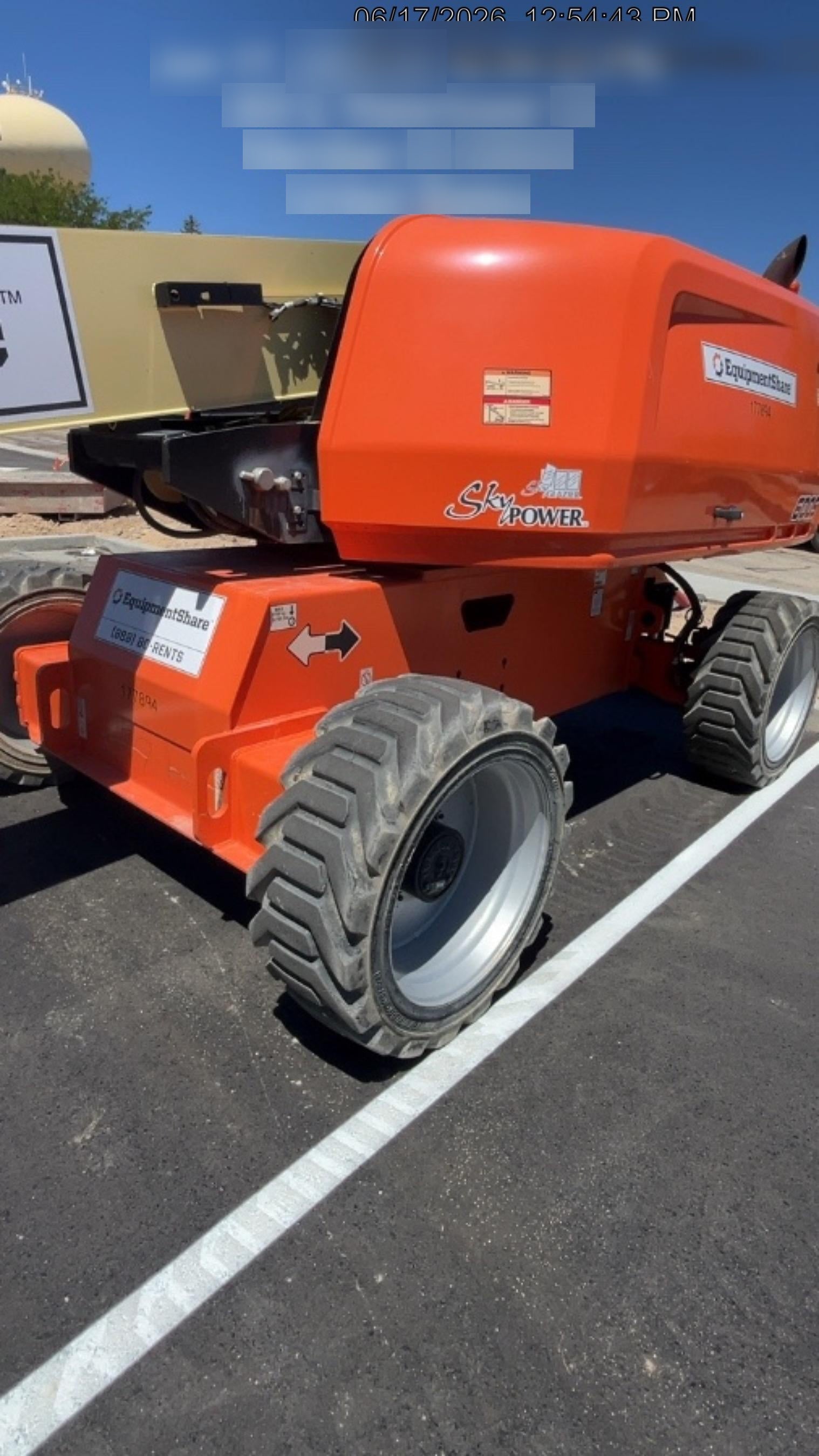 2021 JLG 600S