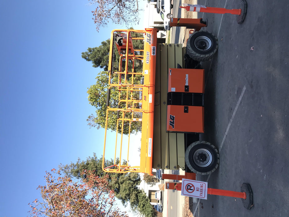 2019 JLG 430LRT