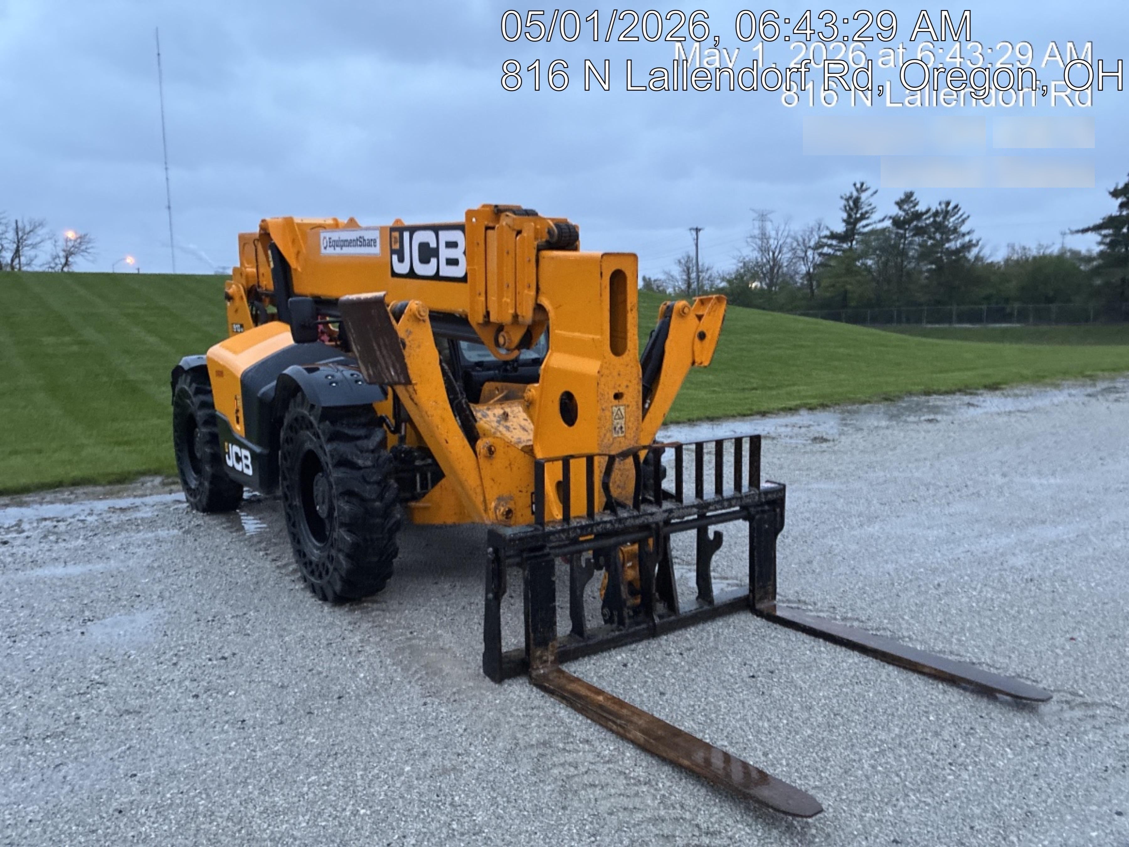 2022 JCB 510-56