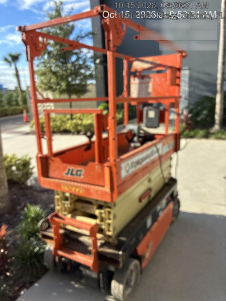 2021 JLG ES1932