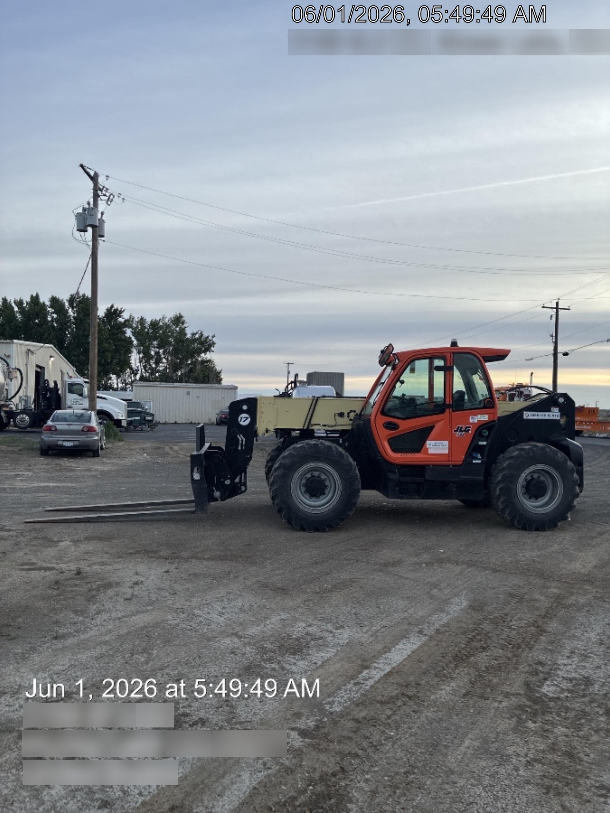 2024 JLG 1732