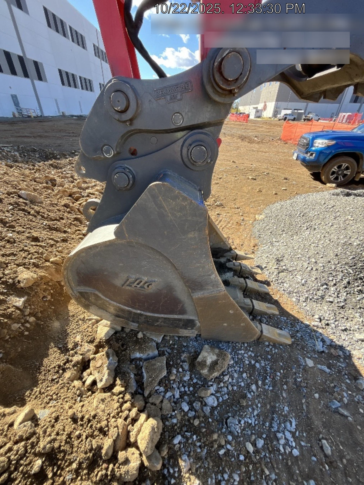 2025 LINK-BELT 42" Bucket - Link-Belt