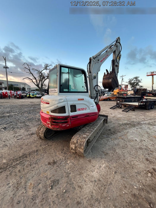 2020 Takeuchi TB250-2C Cab/Heat/Air, Rubber Tracks, Manual TAG QC