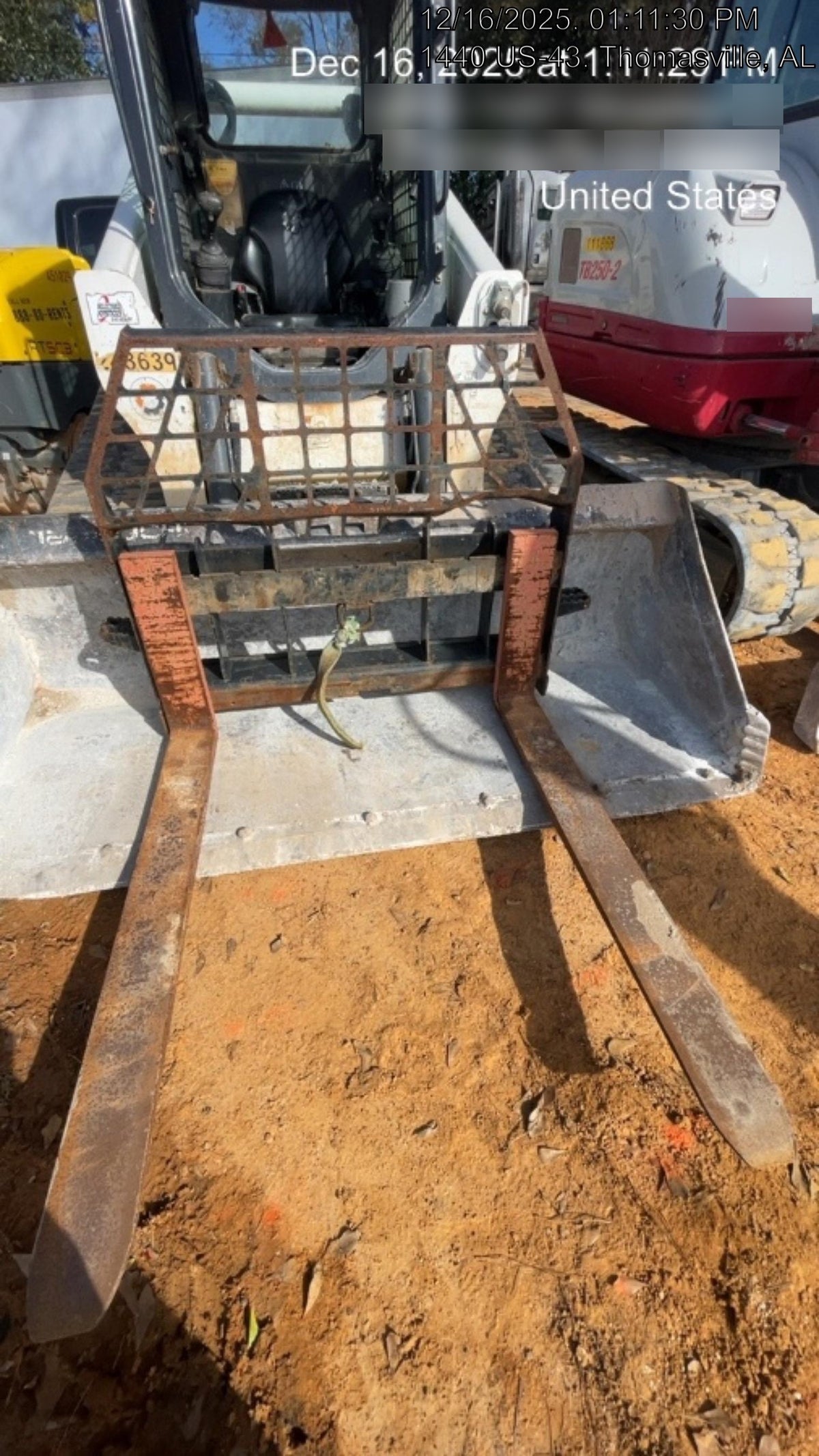 2022 ARROW MATERIAL HANDLING 72" Pallet Forks - Arrow
