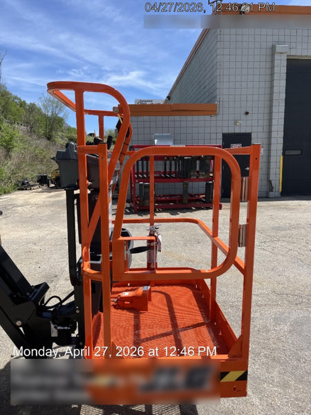 2026 JLG E300AJP