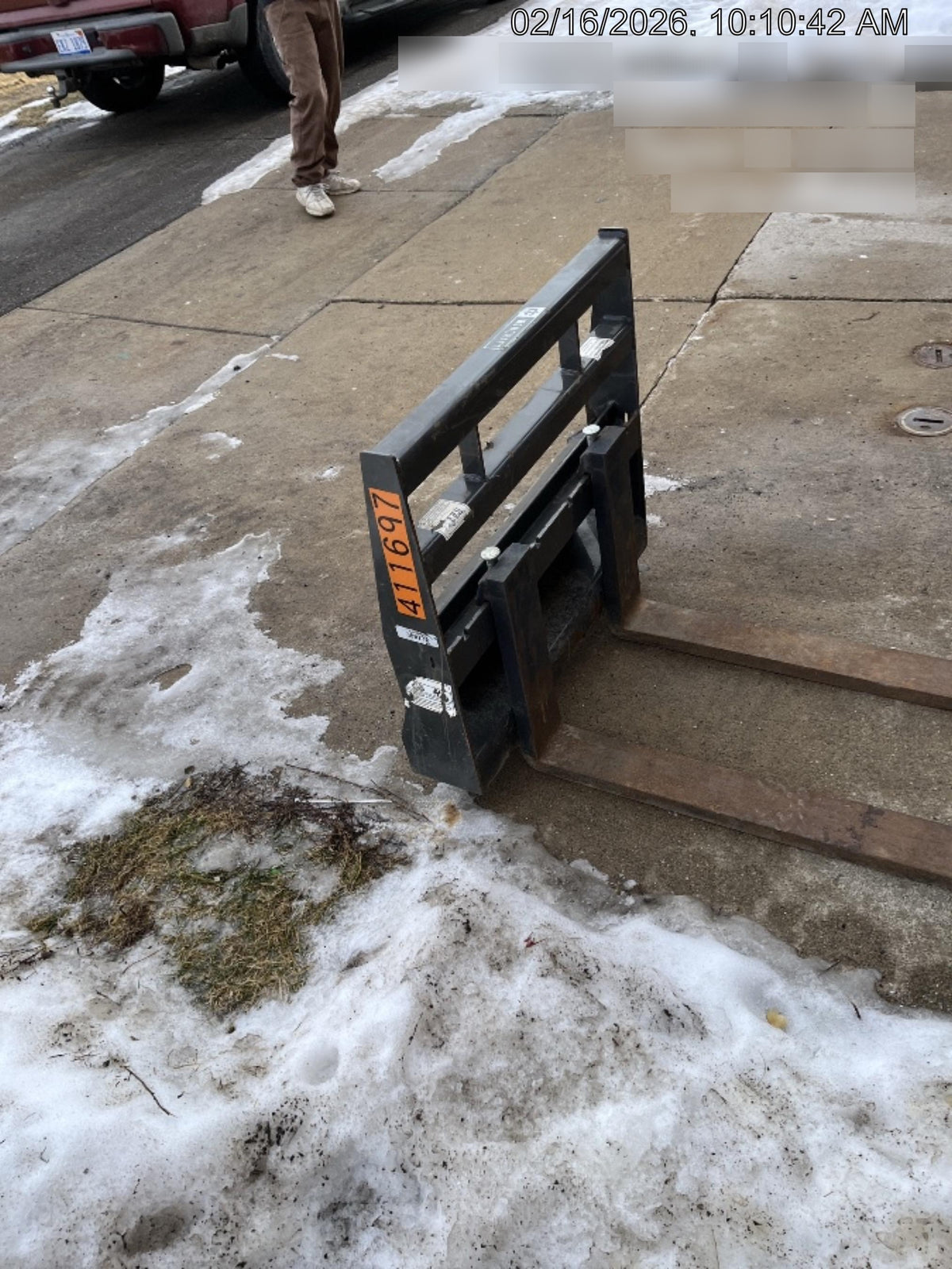 2025 ARROW MATERIAL HANDLING 24" Pallet Fork Frame
