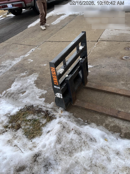 2025 ARROW MATERIAL HANDLING 24" Pallet Fork Frame