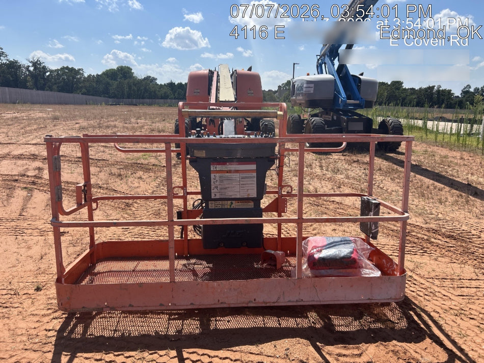 2018 JLG 660SJ