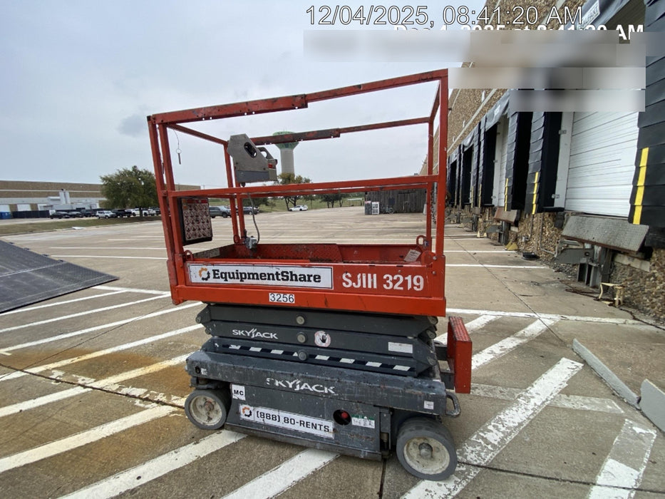 2017 Skyjack SJIII-3219 Skyjack SJ3219 Scissor Lift