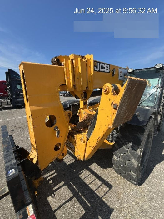 2022 JCB 510-56