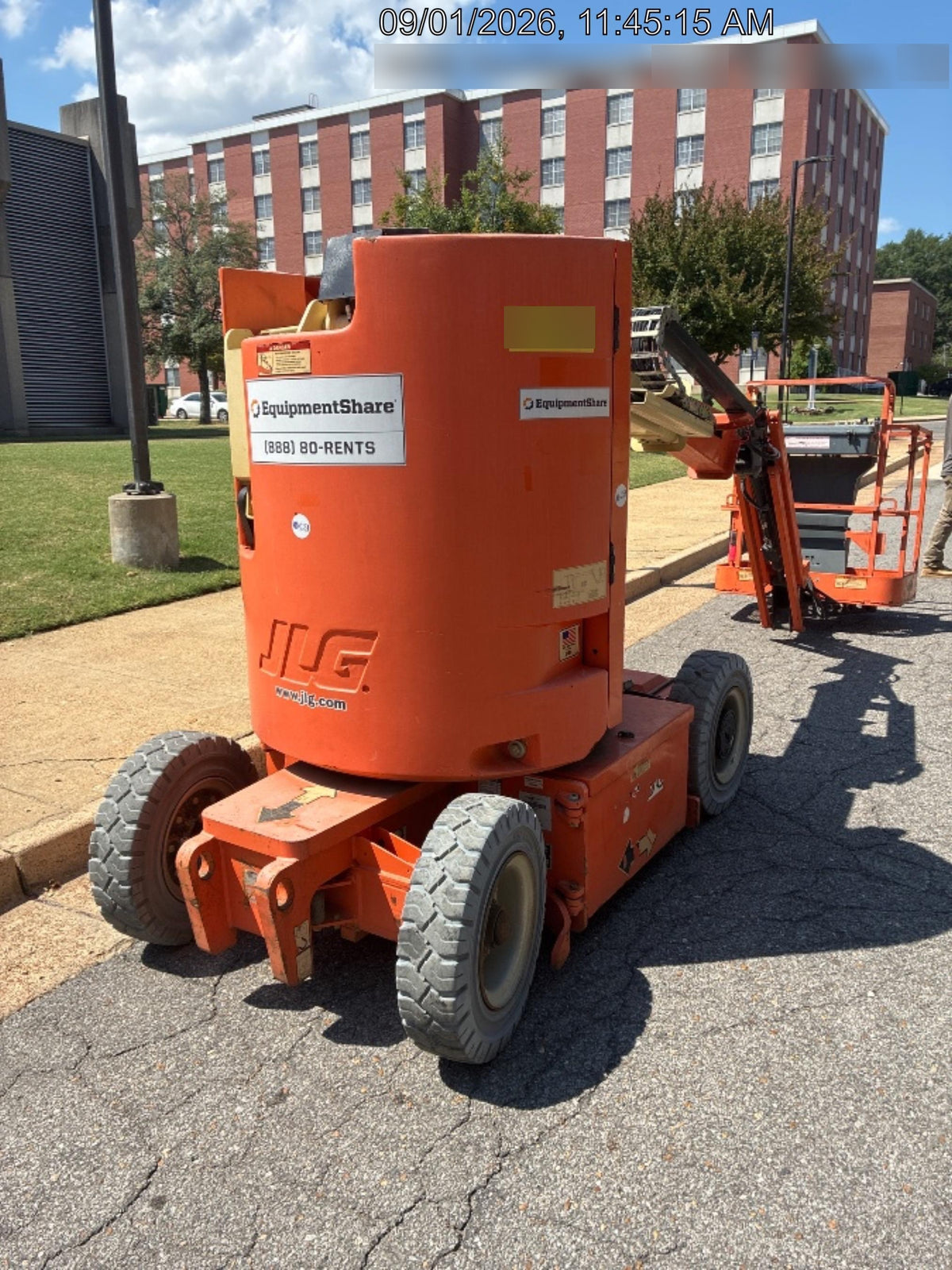 2019 JLG E300AJP