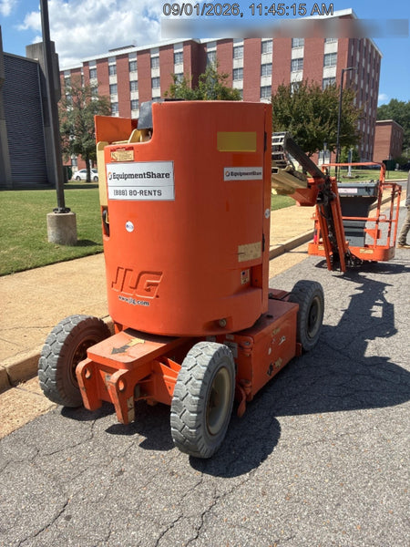 2019 JLG E300AJP