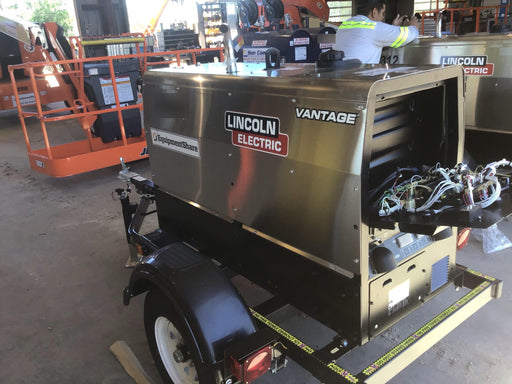 2019 Lincoln Electric Vantage 322 Lincoln Vantage 322 Welder w/Trailer, Light Kit, Cable Rack