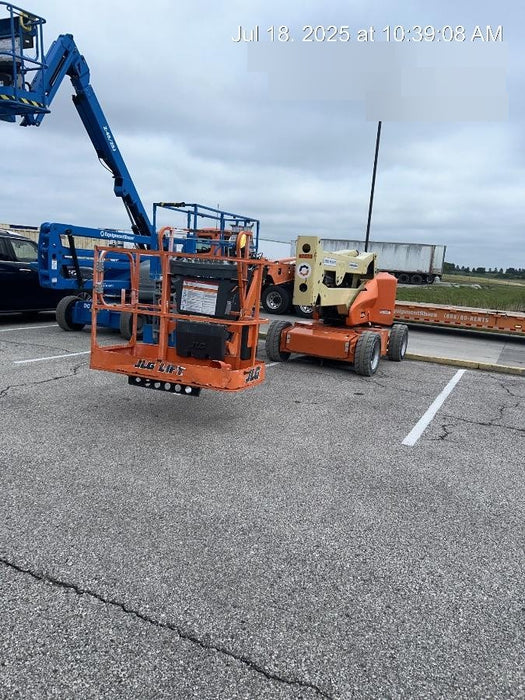 2019 JLG E450AJ
