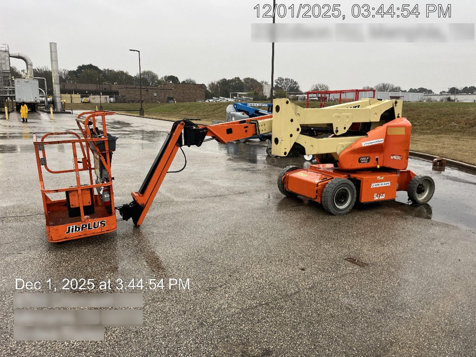 2019 JLG E400AJPN