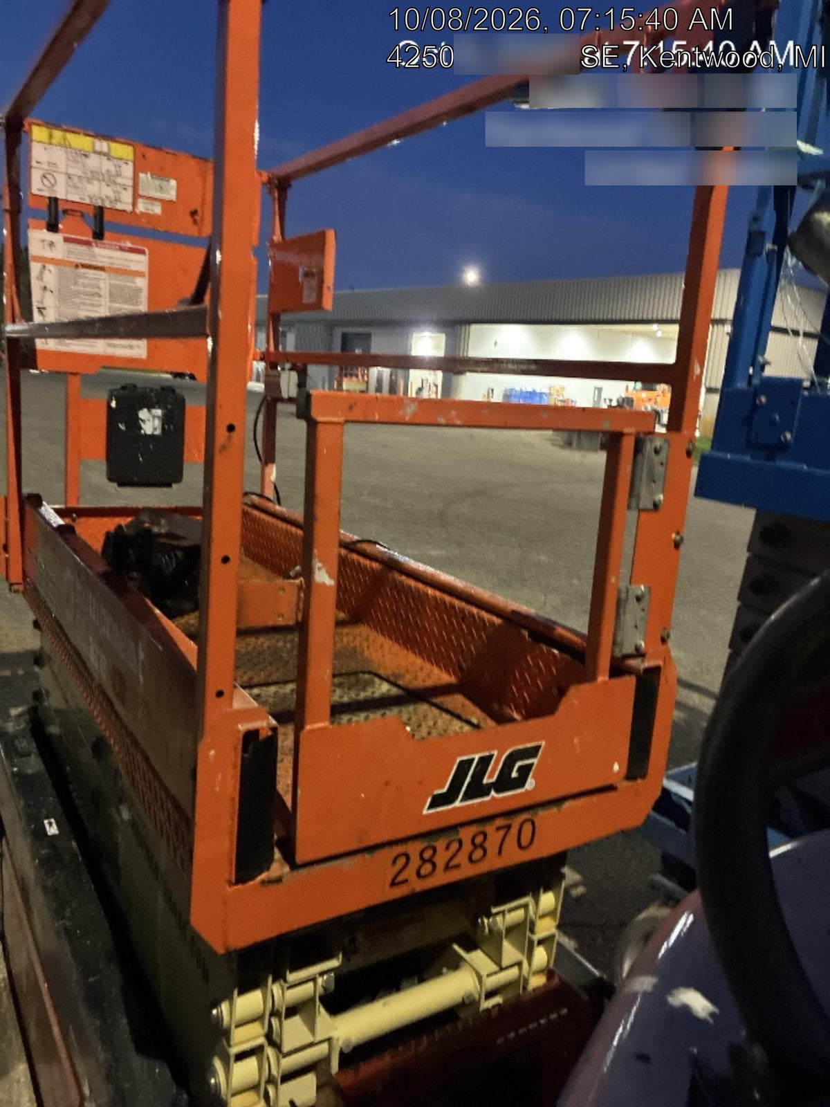 2022 JLG ES1932