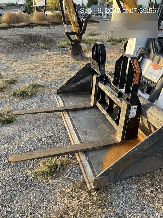 2021 TAKEUCHI 48" Pallet Forks - Takeuchi