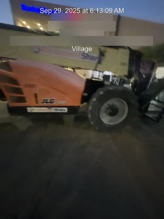 2019 JLG 1255 JLG 1255 T4F w/Open ROPS, Solid Tires, Work Lights/Beacon, 60" Carriage/Forks