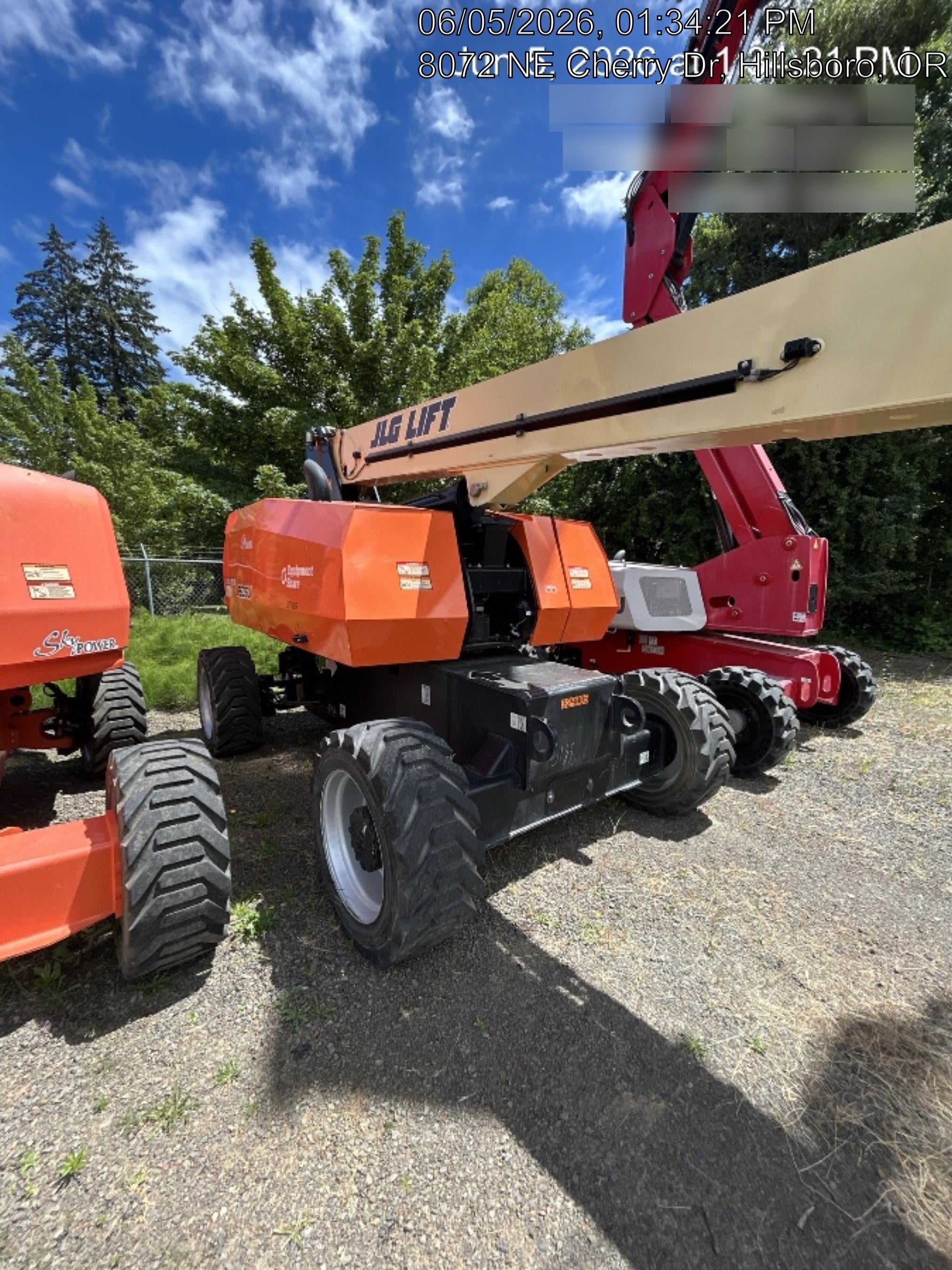 2023 JLG 860SJ
