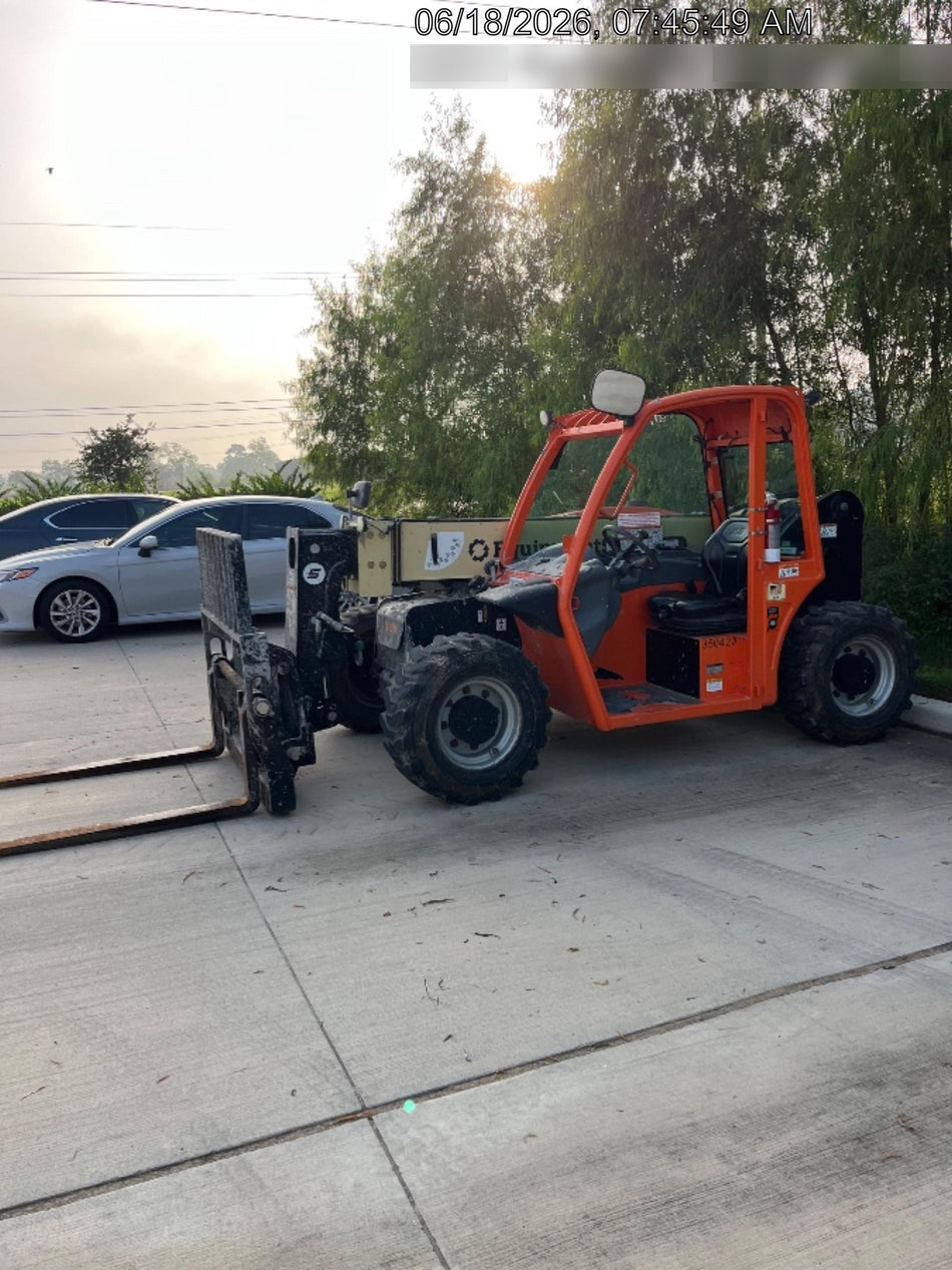 2022 SKYTRAK 8042
