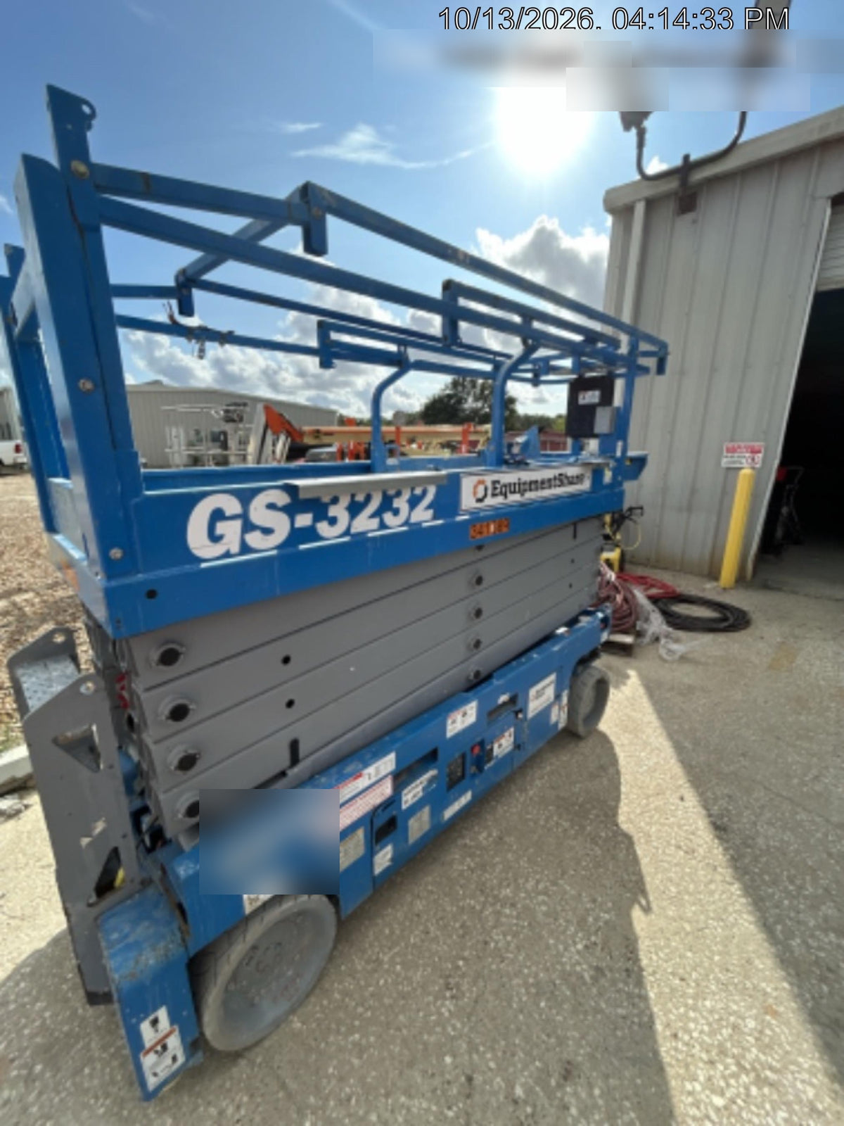 2023 GENIE GS-3232