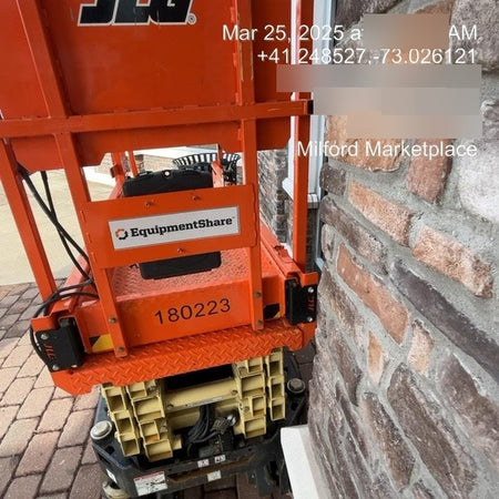 2021 JLG ES1932