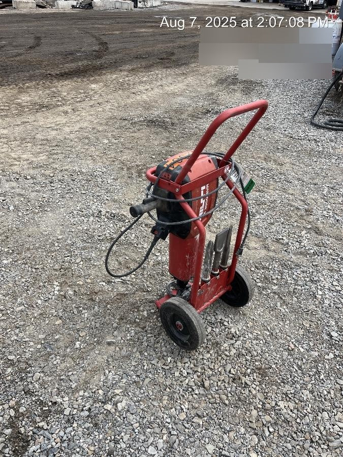 2021 HILTI TE 3000-AVR