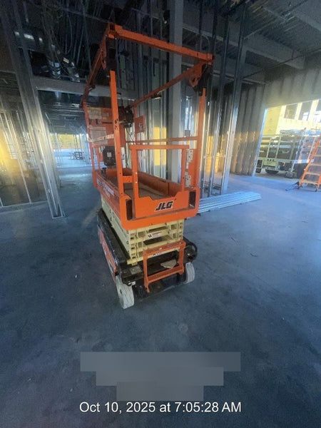 2022 JLG ES1932