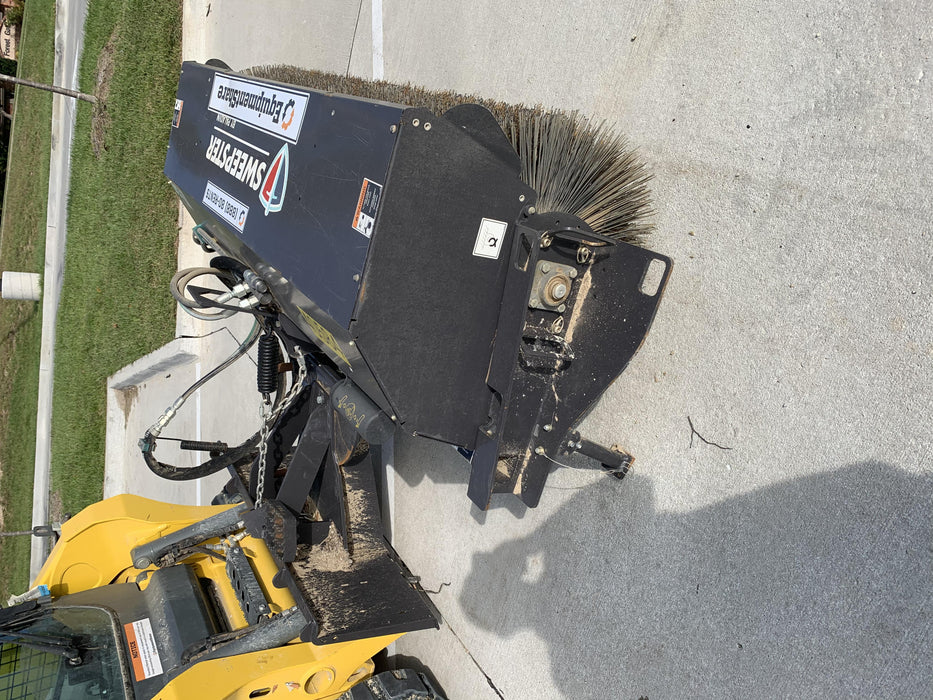 2019 PALADIN Sweepster SB72