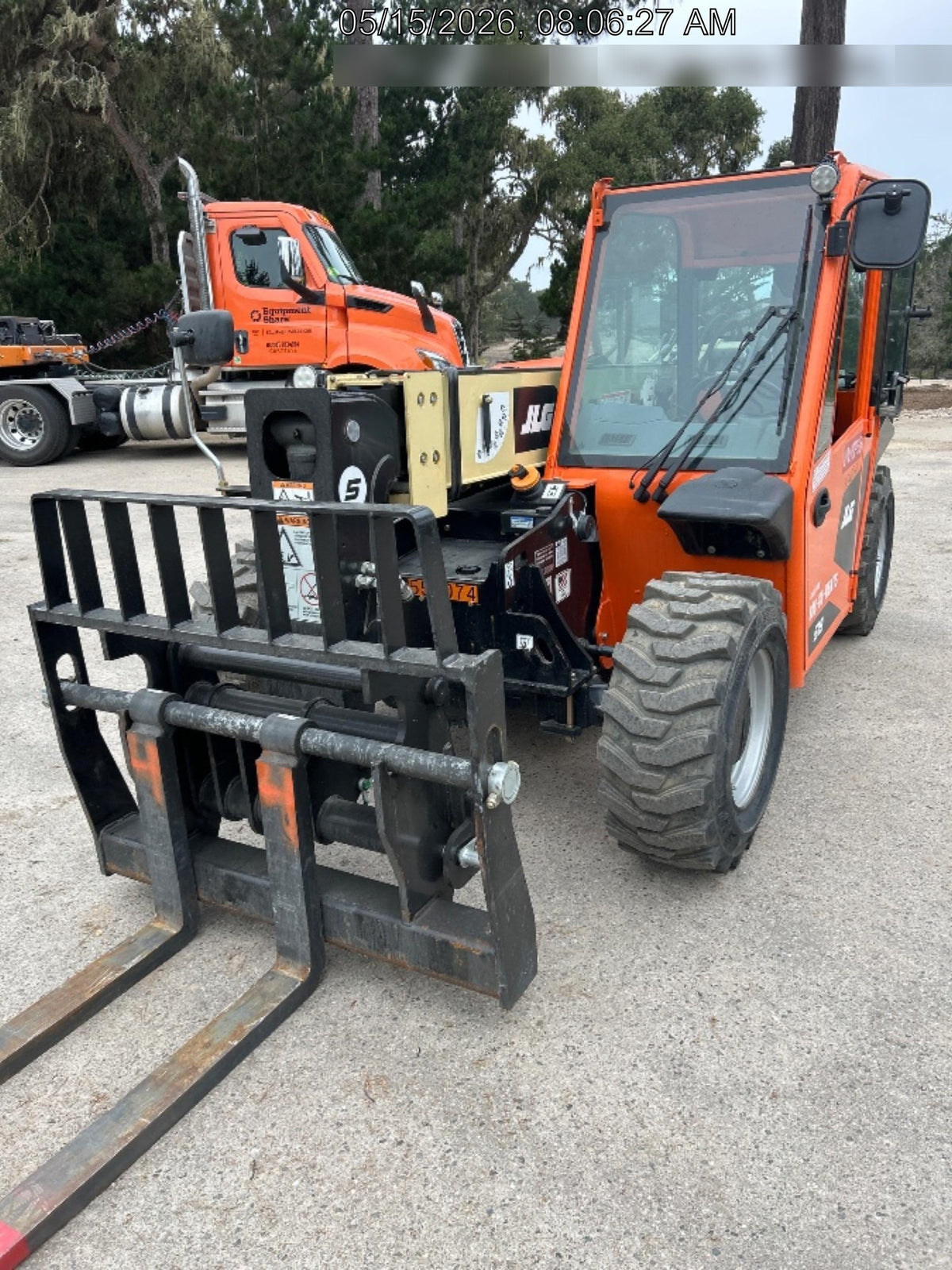 2025 JLG 519