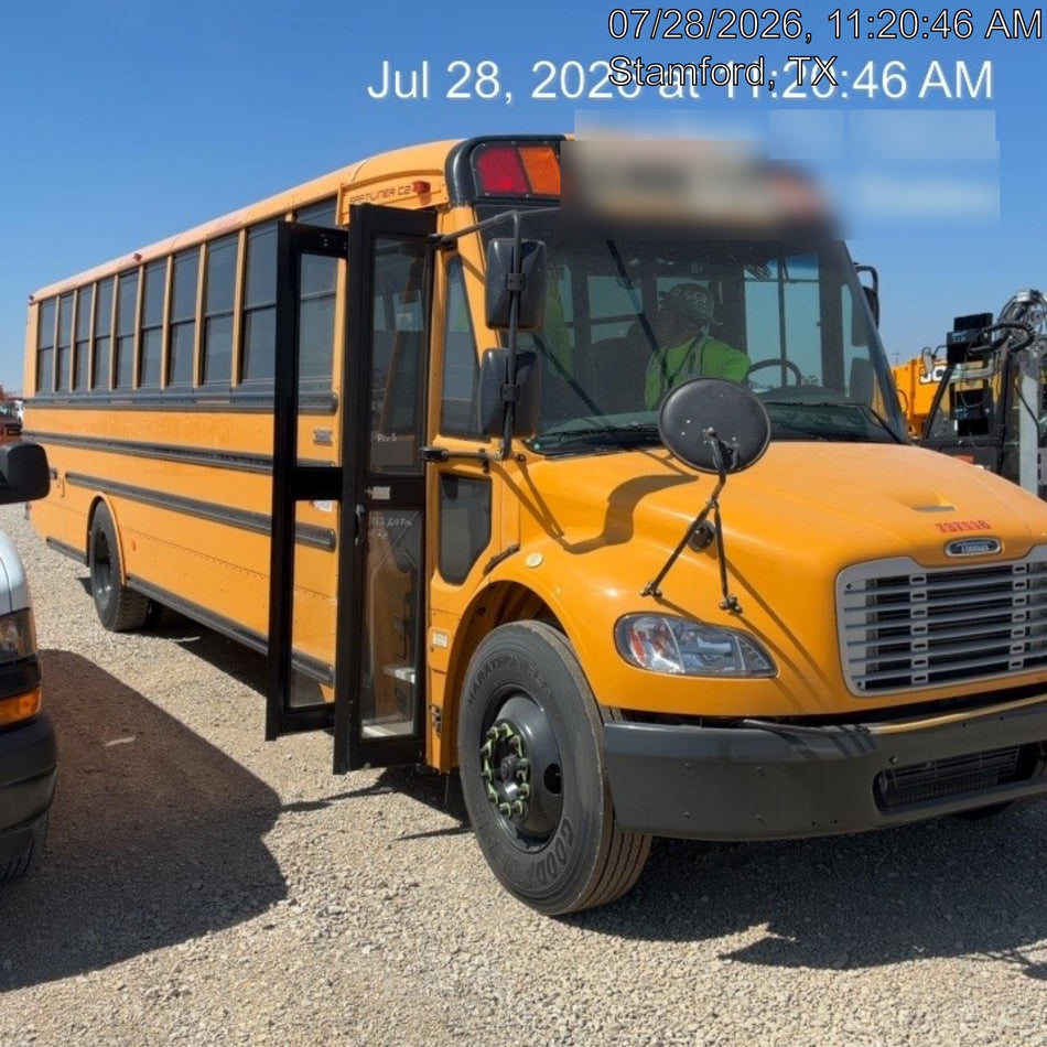 2014 FREIGHTLINER Thomas 72 Passenger Bus