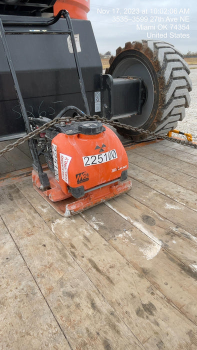 2022 Multiquip MVC88VTHW Plate Compactor, 20", w/Water Tank, Honda GX160