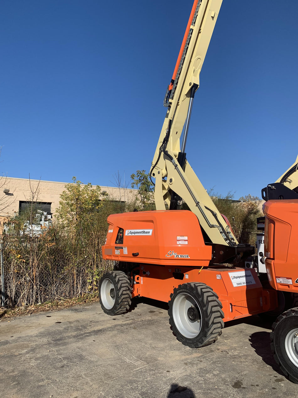 2021 JLG 600S