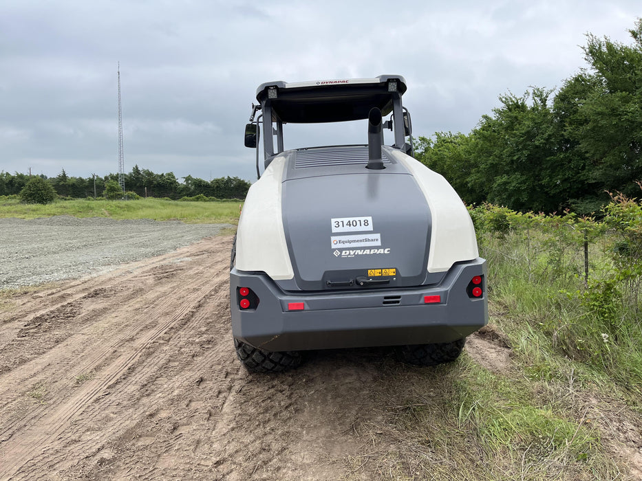 2023 DYNAPAC CA2500D