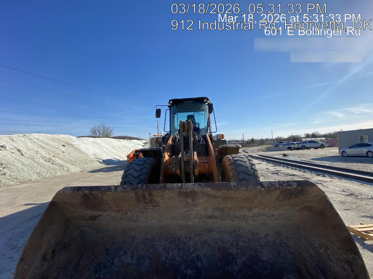 2022 CASE 821G