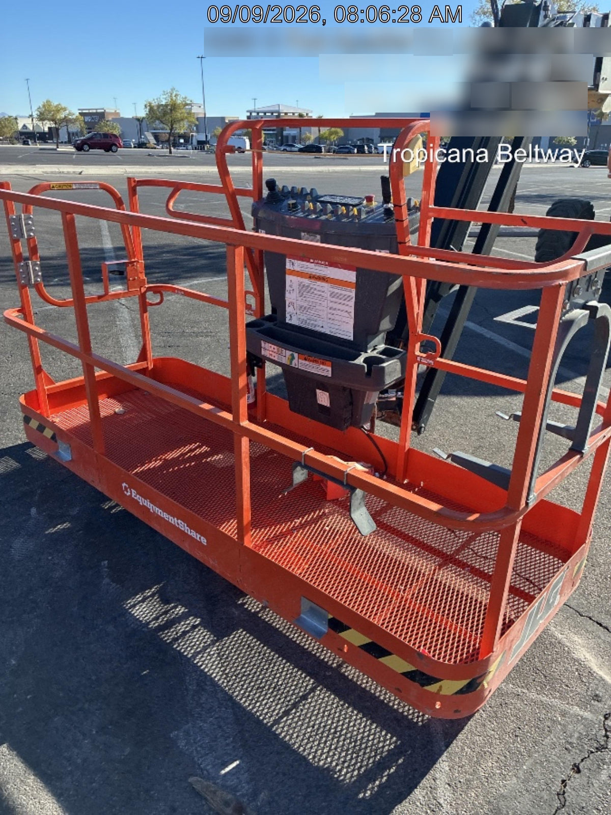 2025 JLG 660SJ