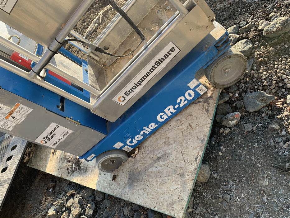 2019 GENIE GR-20
