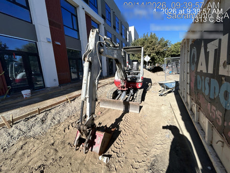 2021 TAKEUCHI TB235-2R