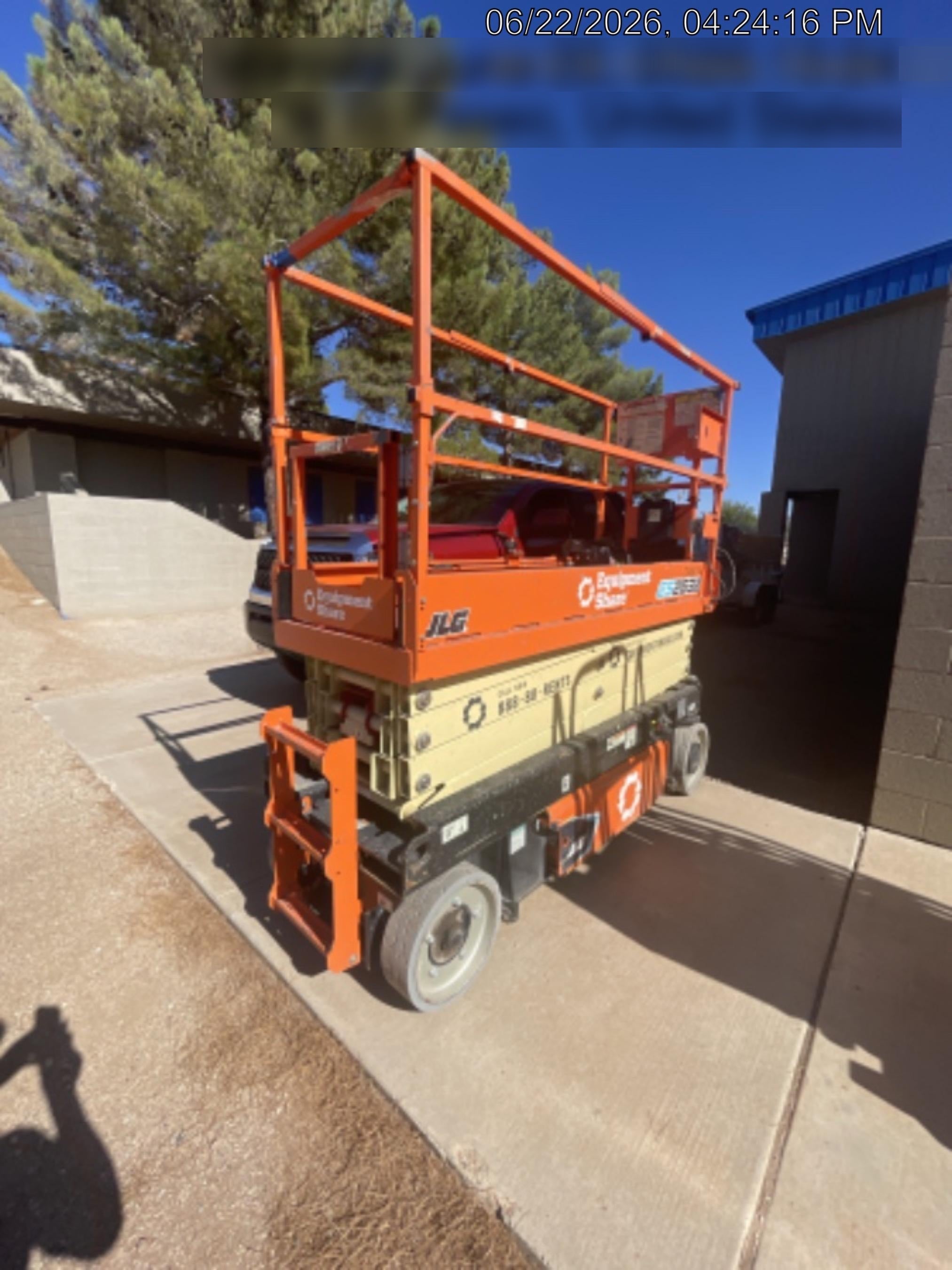 2022 JLG ES2632