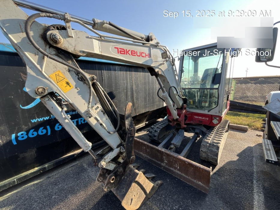 2020 TAKEUCHI TB235-2CR