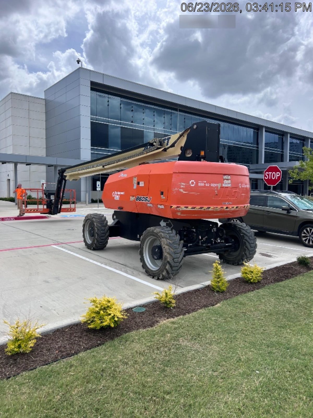 2023 JLG 860SJ