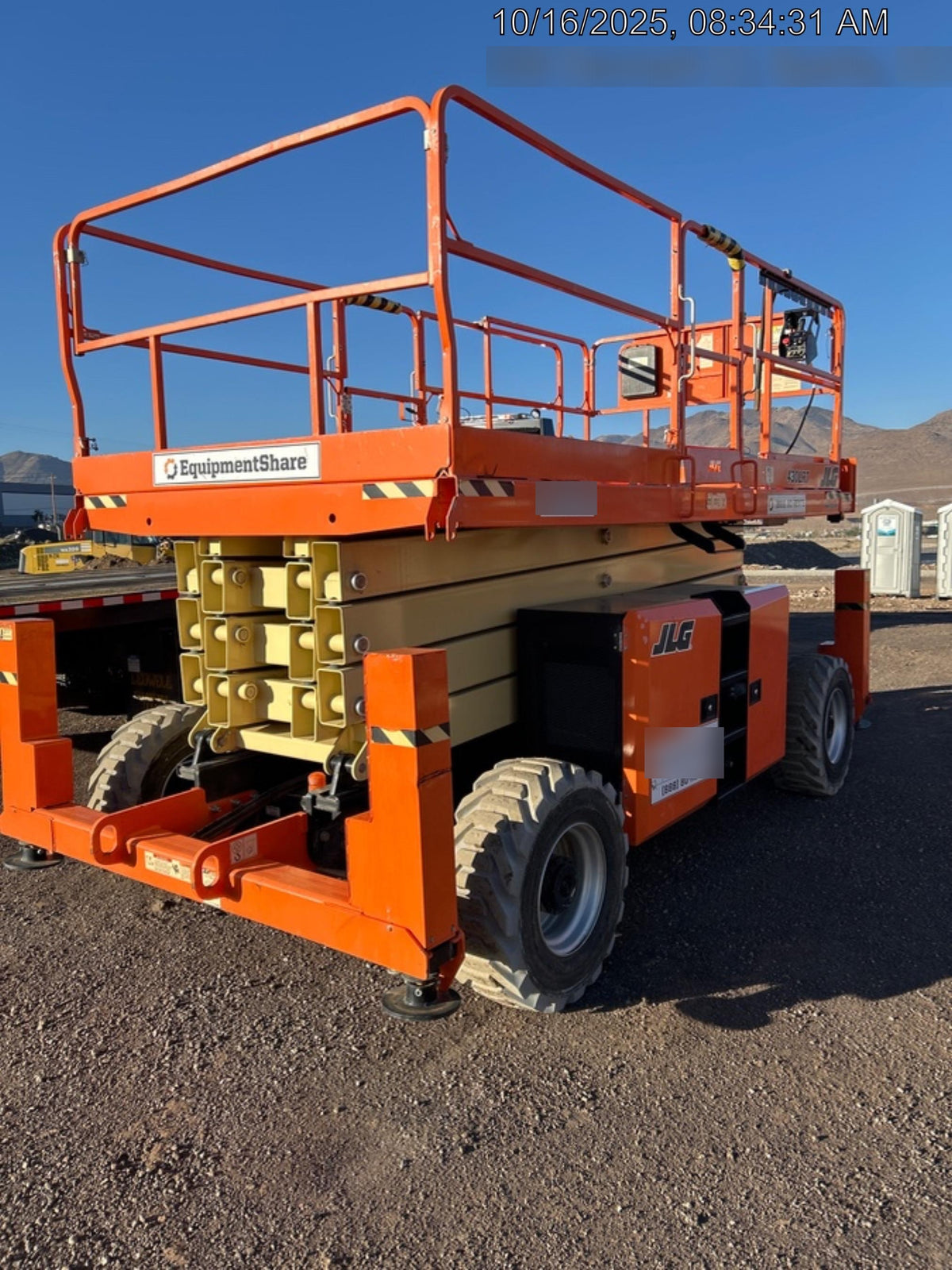 2020 JLG 430LRT